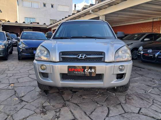 HYUNDAI TUCSON 2.0 MPFI GL 16V 142CV 2WD GASOLINA 4P MANUAL